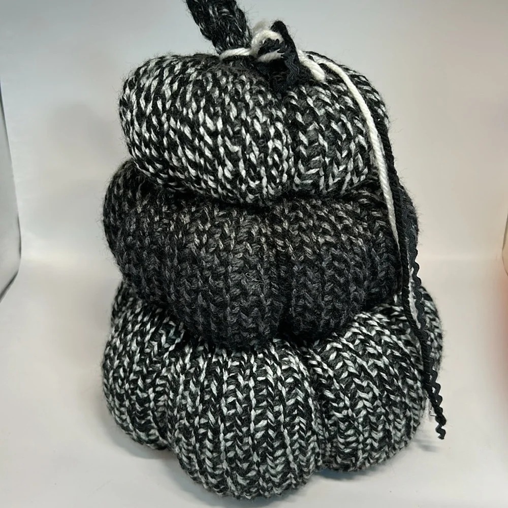 N/A charming black